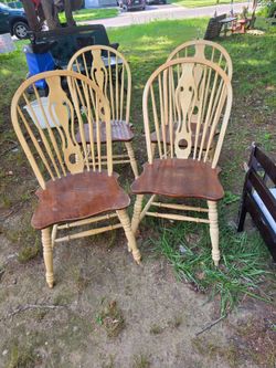 Price is firm.. for real wood rustic farmhouse kitchen chairs