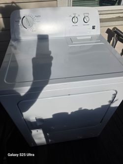 Kenmore 7.0 cu. ft. Electric Dryer w/ Wrinkle Guard - White