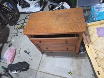 Solid Wood 3-Drawer Dresser
