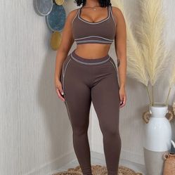 FEAMALE BOUTIQUE CLOTHING $25