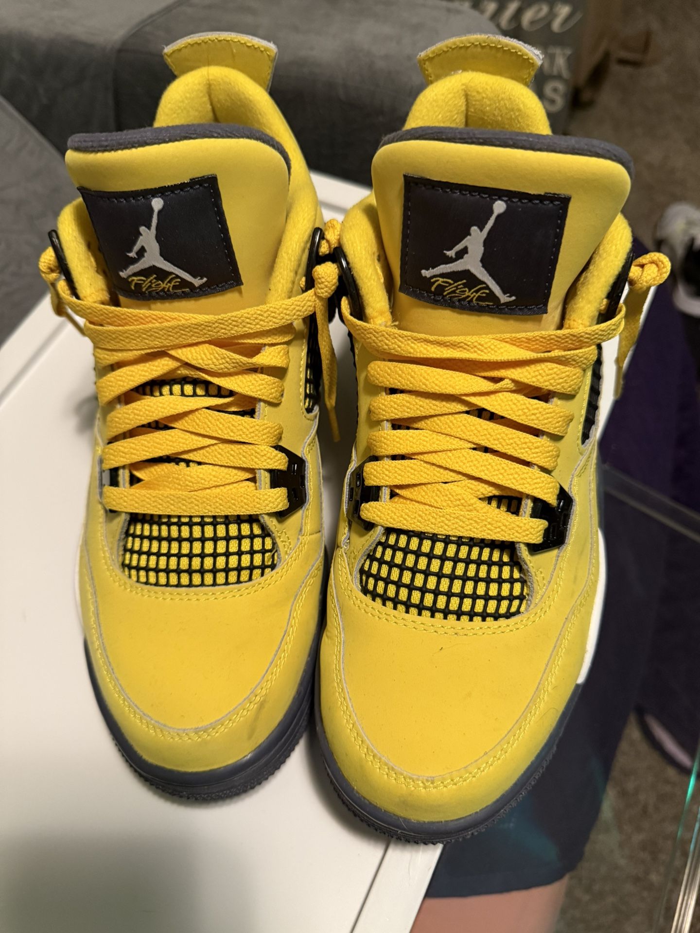 Jordan 4 Lightning