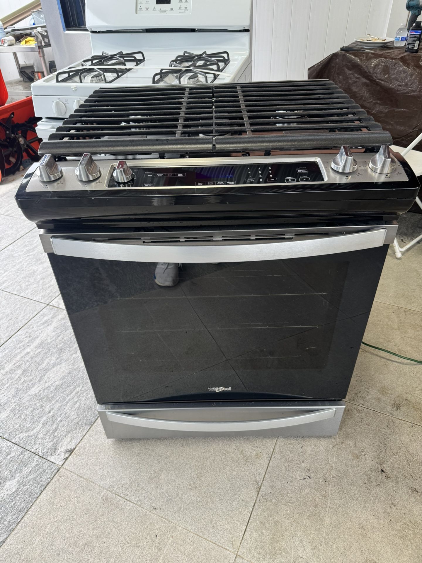 Whirlpool 30 inches Stove Gas Propane Almost New Air Fryer One Receipt For 90 Days Warranty