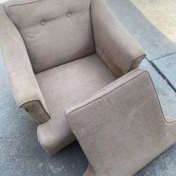 Club Chairs 
