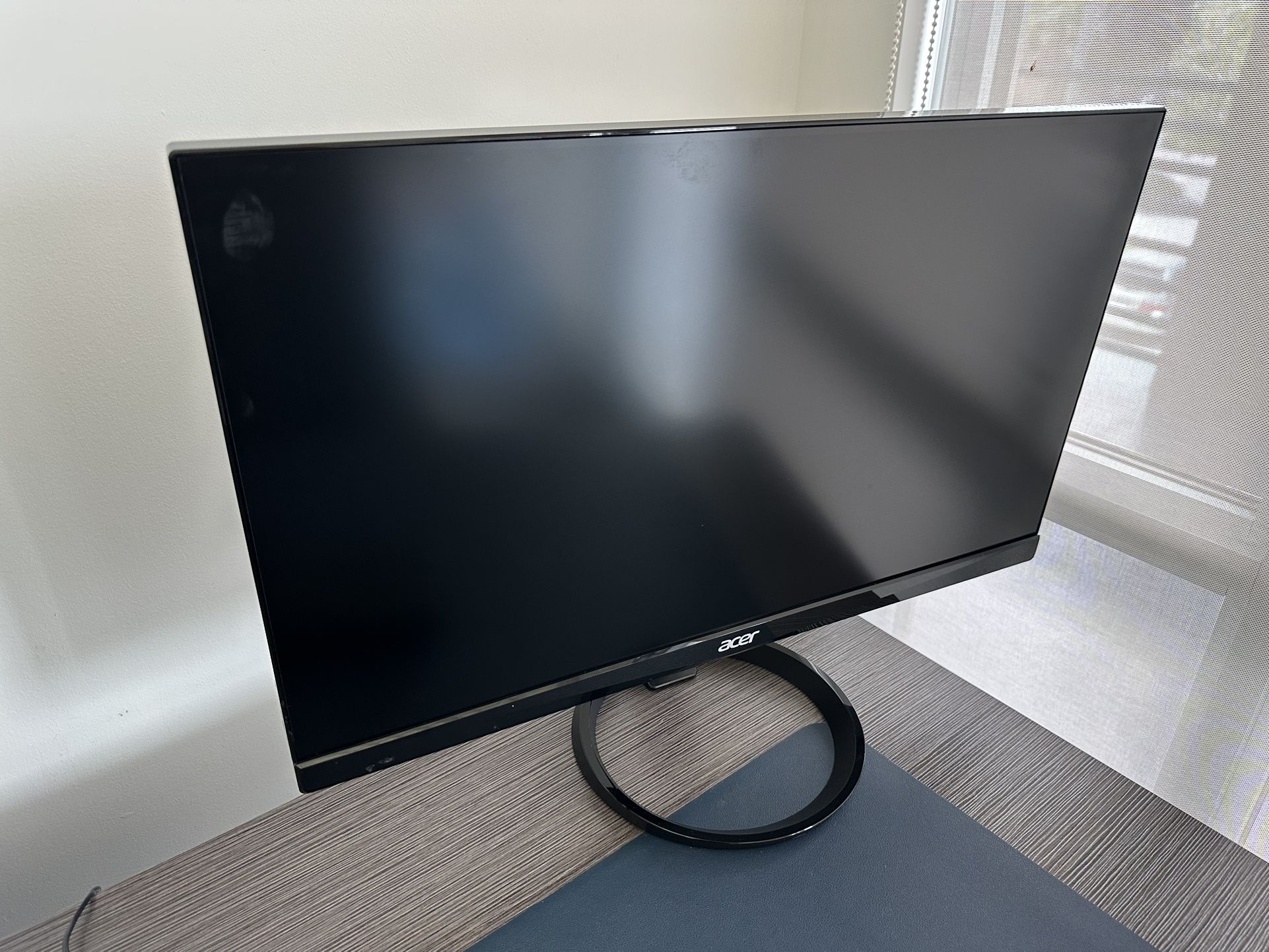 24” Computer Monitors