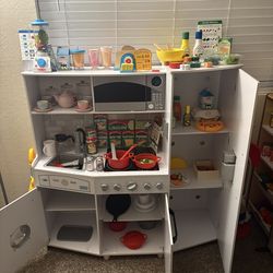 Kidkraft XL kitchen and Melissa and Doug pretend play