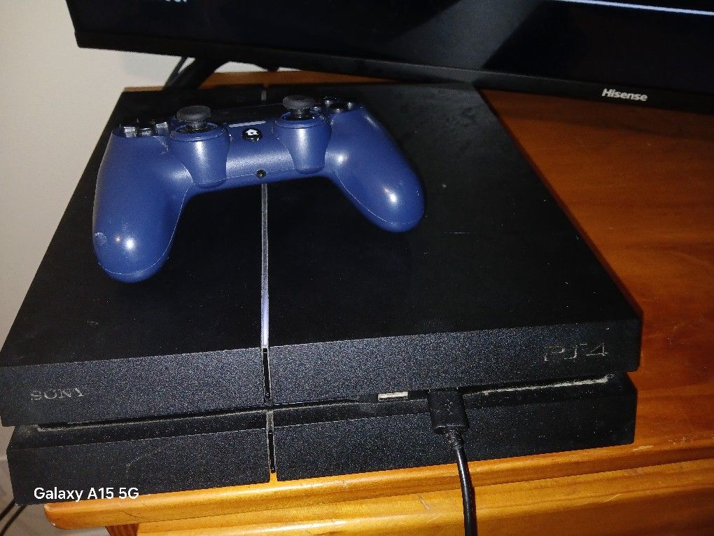 Ps4 With Controller