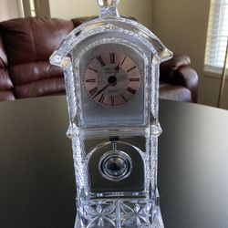 Vintage Crystal Legends By Godinger Quartz Clock 24% Crystal Mantle Desk 10.5" tall 