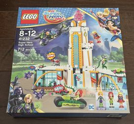 LEGO DC Super Hero Girls: Super Hero High School 41232