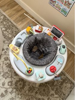 Little tiles play land for baby