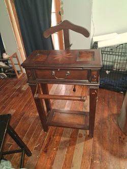 Butler valetVintage Butler Wood Suit Rack / Clothing Valet Stand with Drawers