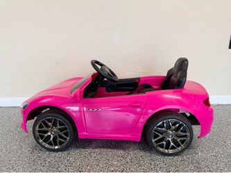 12V Maserati Ride-On Car for Kids w/ Remote Control - Pink