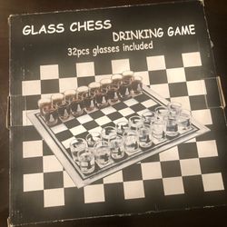 🎉♟️ FOR SALE: Glass Chess Drinking Game Set - 32 Shot Glasses Included! 🍻♟️
