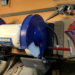RIKON 8 inch low-speed bench grinder +acc.
