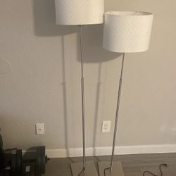 2 IKEA Laps 