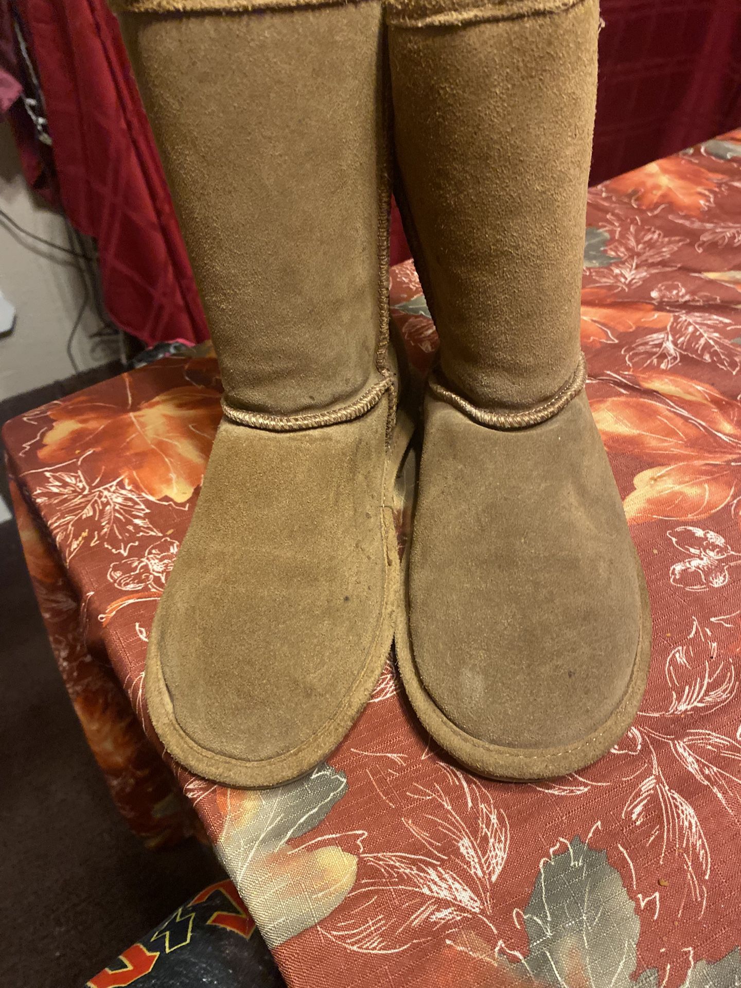 Bear Paw Women UGG Style Boots Size 7