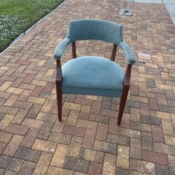 Comfy Backyard Chair