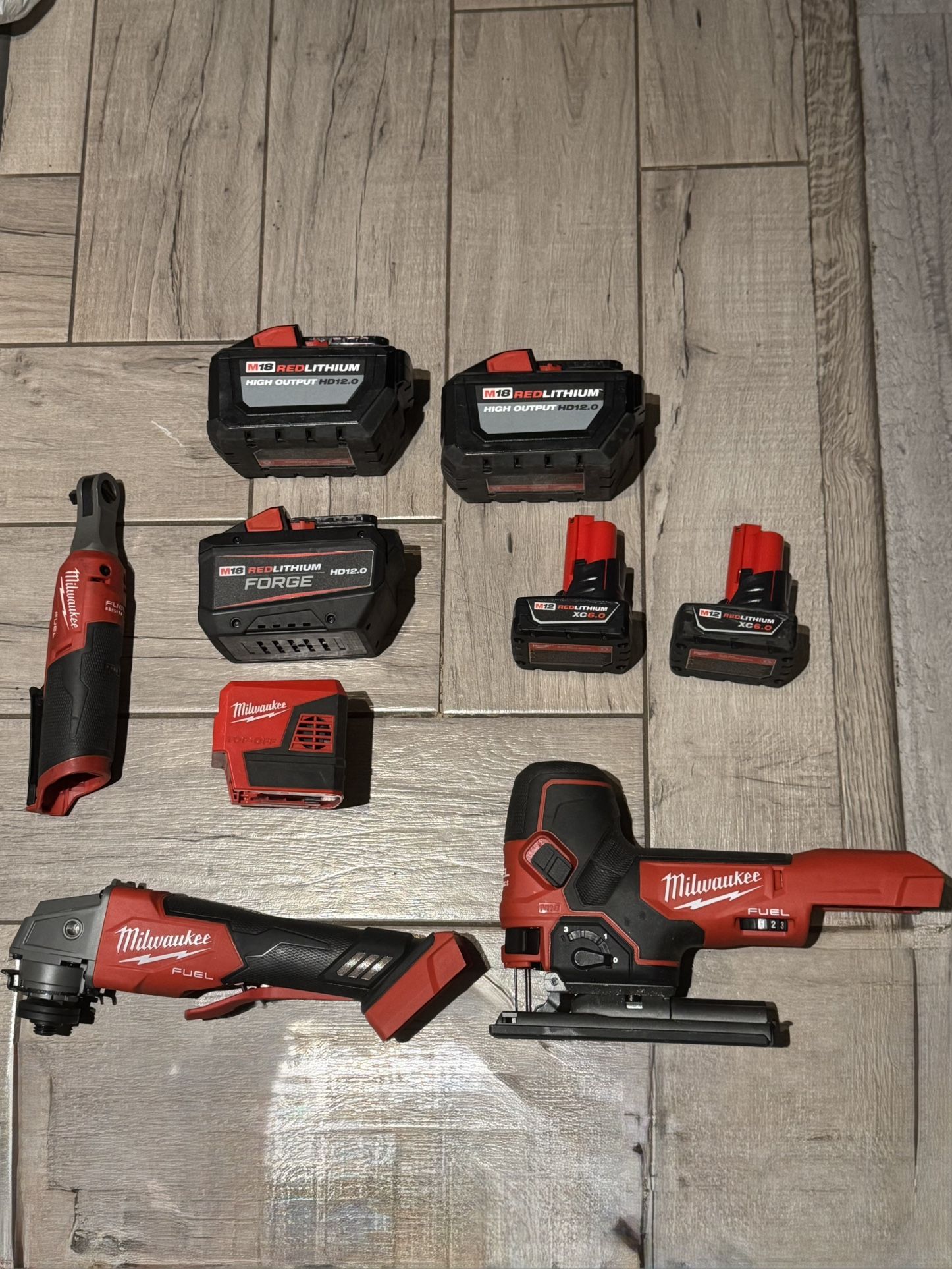 Milwaukee M18-M12