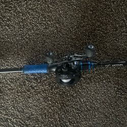 7’2  Medium action Sixgill Baitcaster Reel And Rod