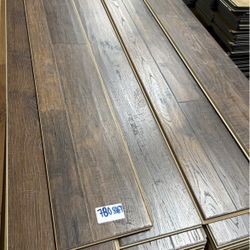 Laminated Flooring 