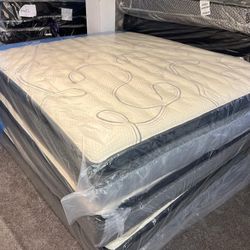 Mattress Queen Size Brand New Pillow Top 