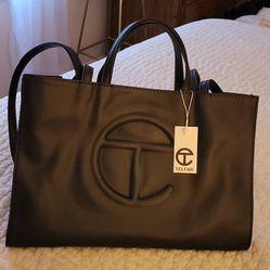 Black Or Red Handbags for Sale in Morrow, GA - OfferUp