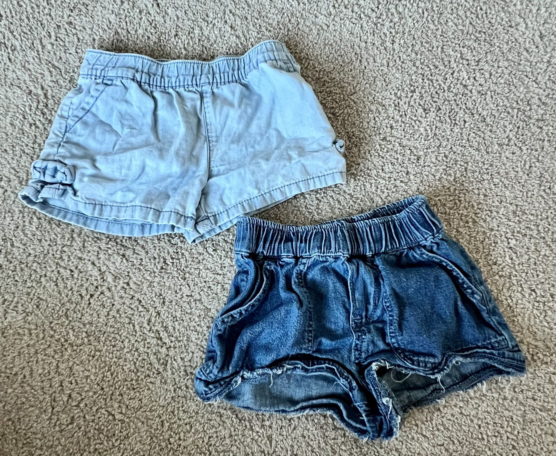 Bundle of 2 toddler girl denim shorts, size 18-24 months 