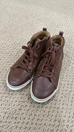Size 5 Boys Shoe