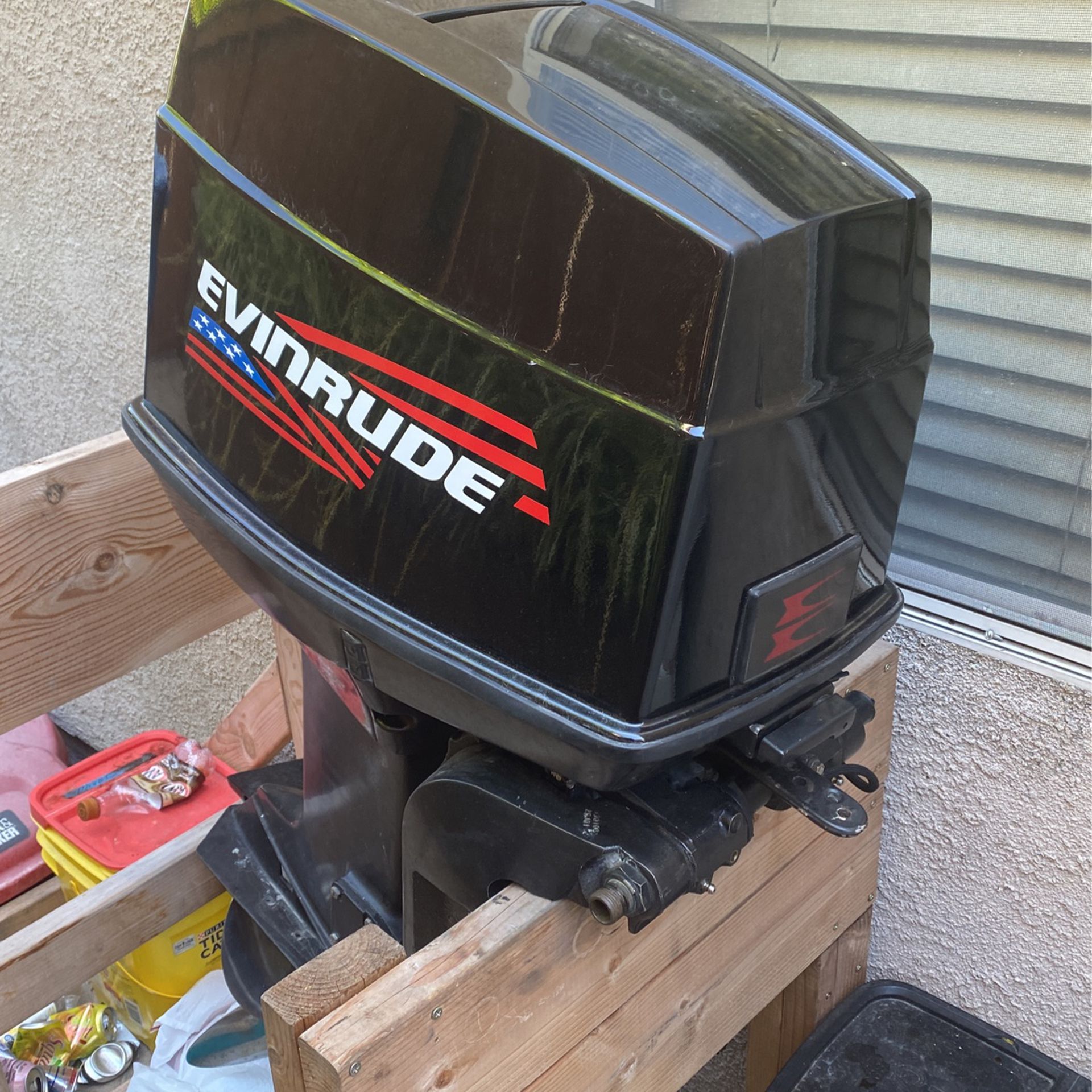 1992 60 HP Evenrude For Parts $250.00
