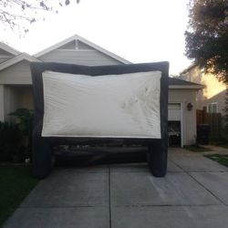 Blow Up  Projector Screen Projector Screen + Projector