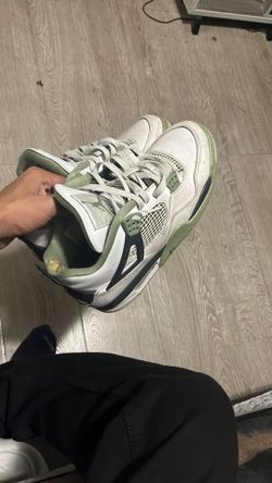 Jordan 4’s Sea Foam