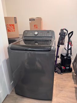 Like-New LG Graphite Washer & Dryer Set (WT7150CM) - Works Great!