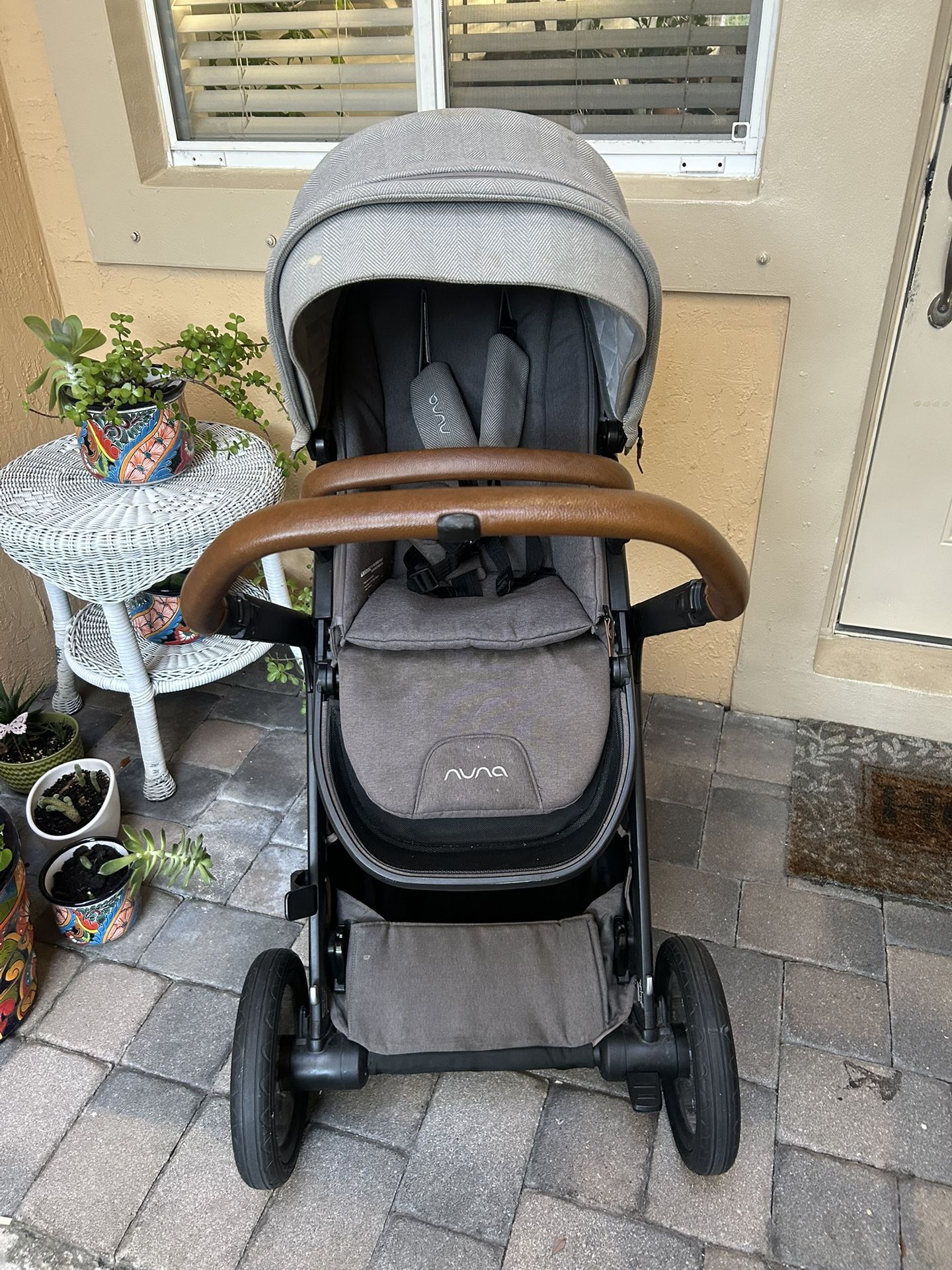 Nuna Demi Grow Stroller
