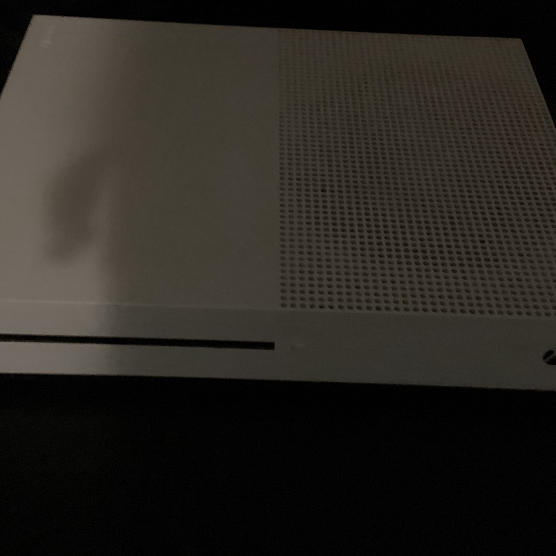 Xbox One S