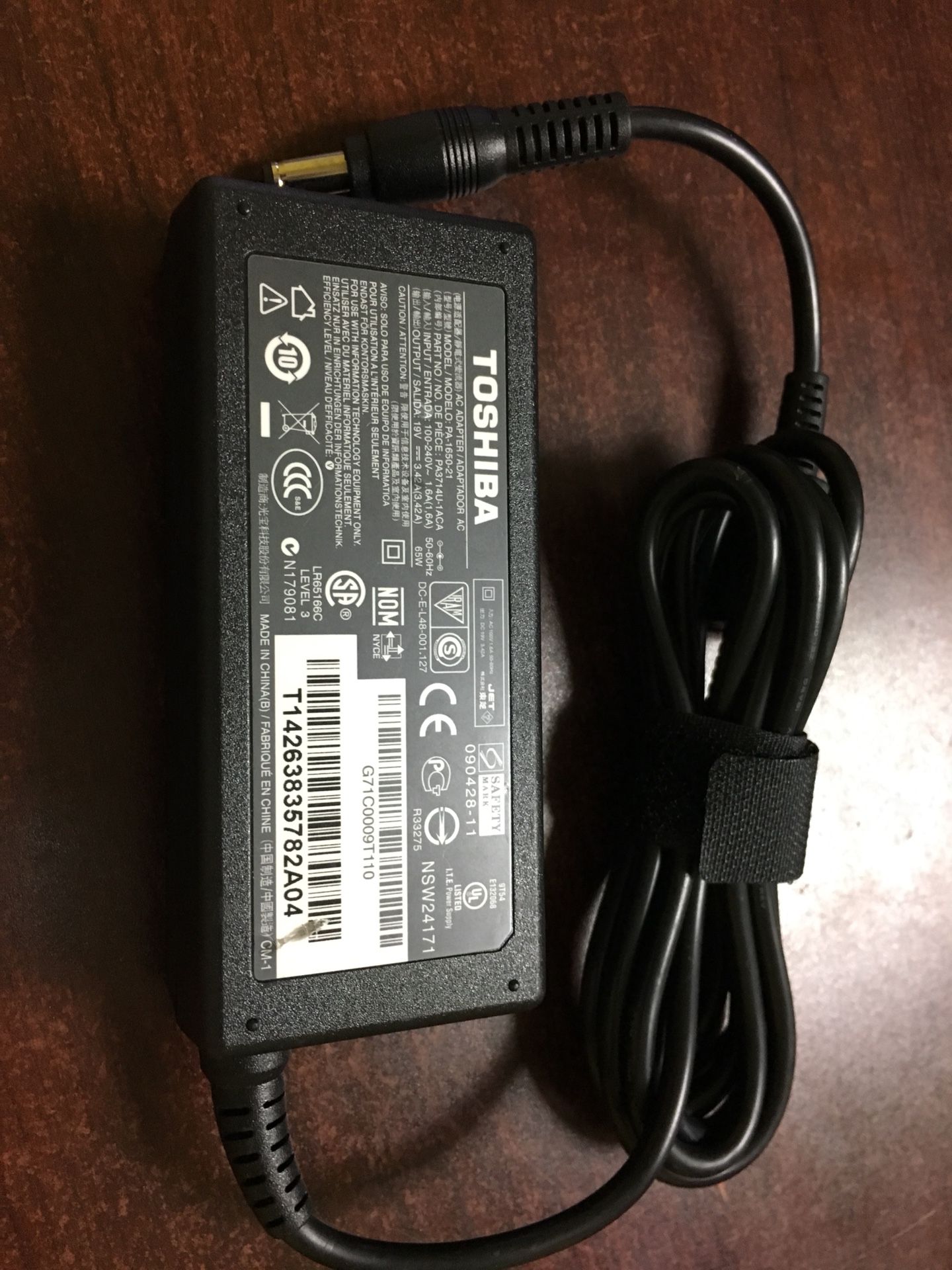 Toshiba ac adapter original