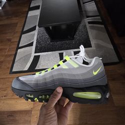 Air Max 95 Neon Big Bubble (2026) Size 10.5 Mens