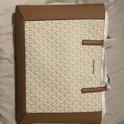 Brand New With Tags And Wrapping Michael Kors Vanilla Colored Tote Bag 