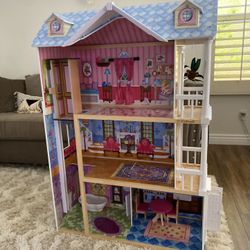 Kidkraft Doll House