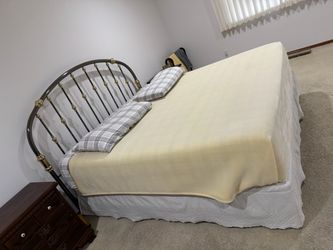 Ethan Allen bed room set w/ king bed and metal frame
