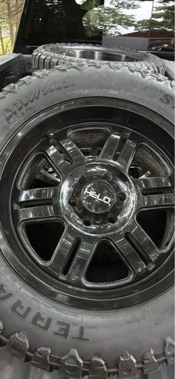 Helo truck rims and tires