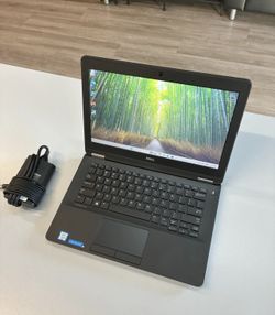 Dell Latitude Touchscreen Laptop – i5-6300U / 16GB RAM / 128GB M.2 SSD / Windows 11 Pro