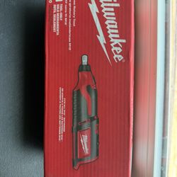 Milwaukee M12 Rotary Tool