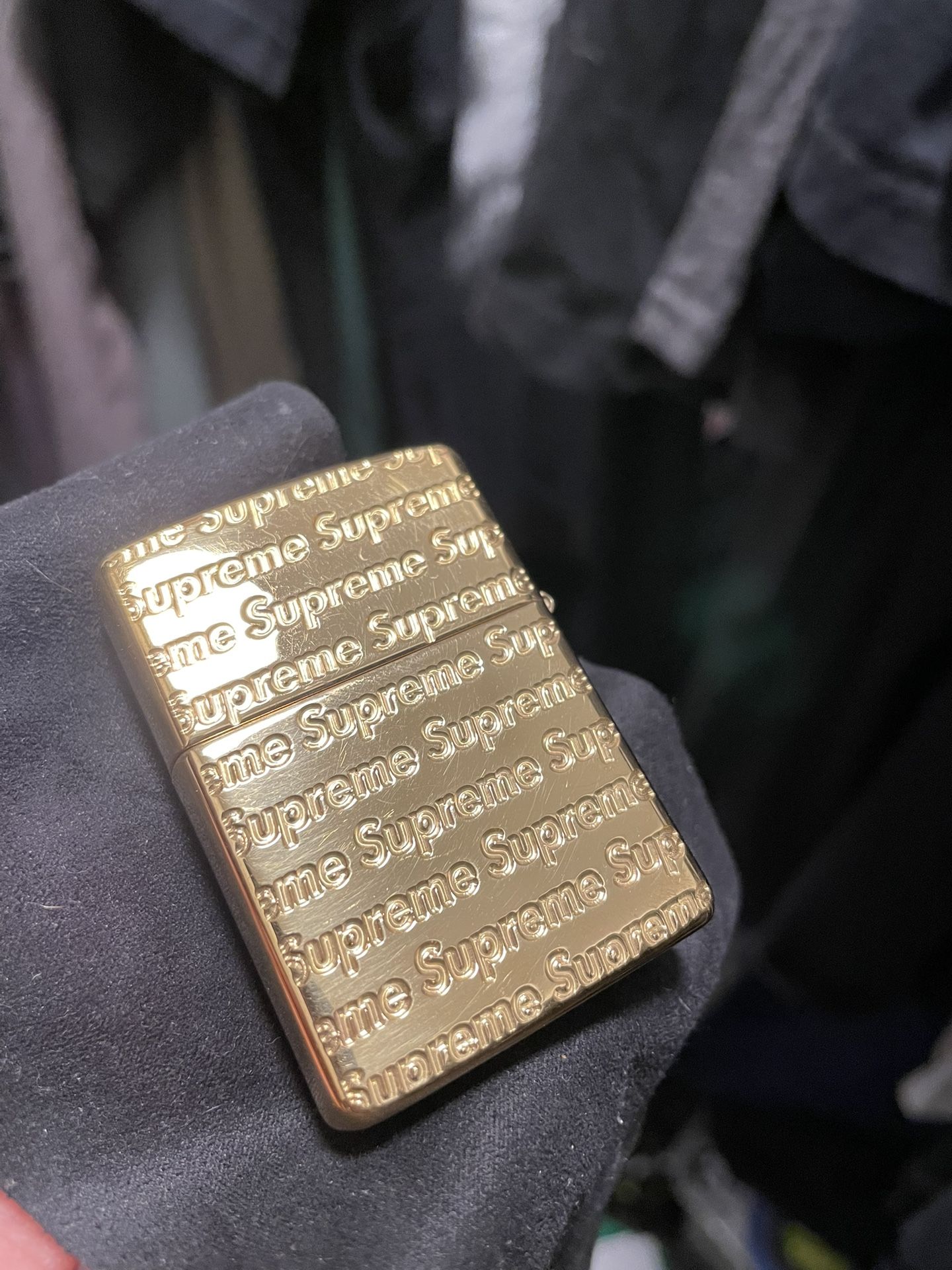FW 22 Supreme Repeat Engraved Zippo