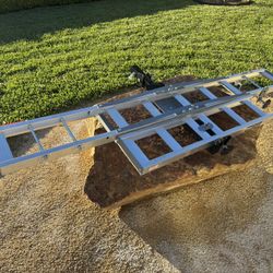 Dirt Bike Hitch Carrier w/ Ramp