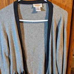 Talbot medium cardigan with 2 front pockets 