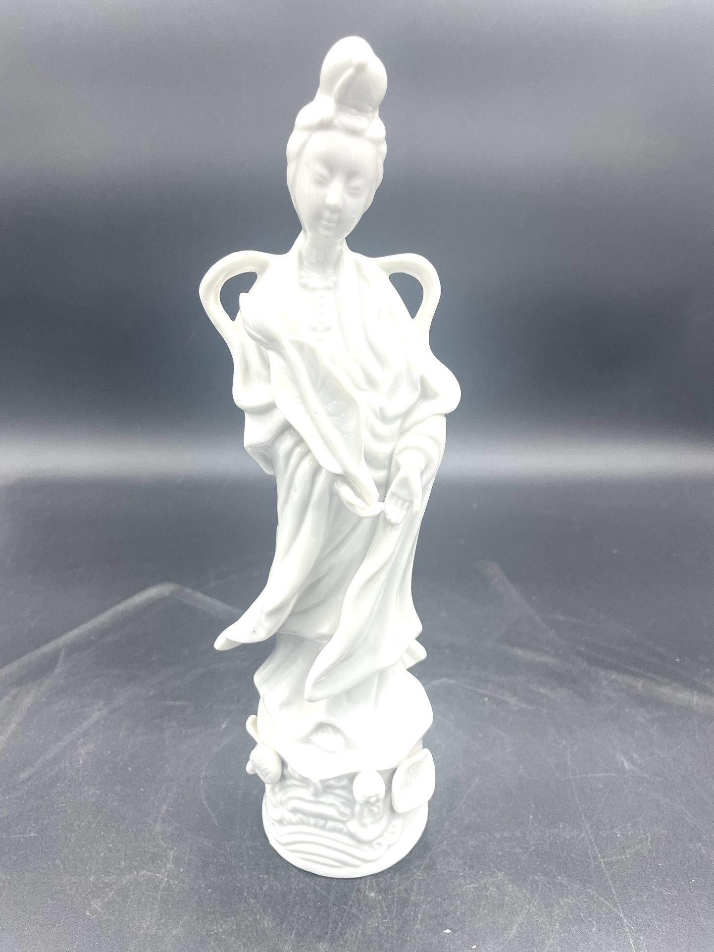 Vintage 12” Porcelain Kwan Yin Mother of Mercy Figurine VG 