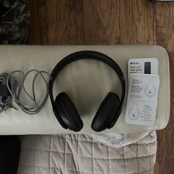 Beats Studio Pro 