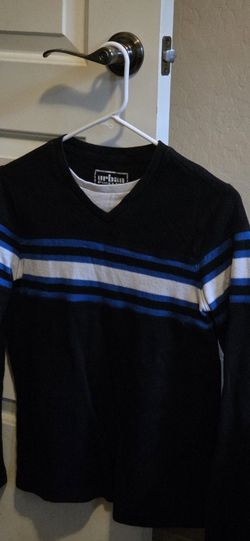 Urban Pipeline boy's V-neck sweater,size L (10-12 ) black with blue and white stripes. 