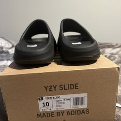 Adidas Yeezy Slides Onyx Brand new in the box Size mens US10 can fit 9 through 10.