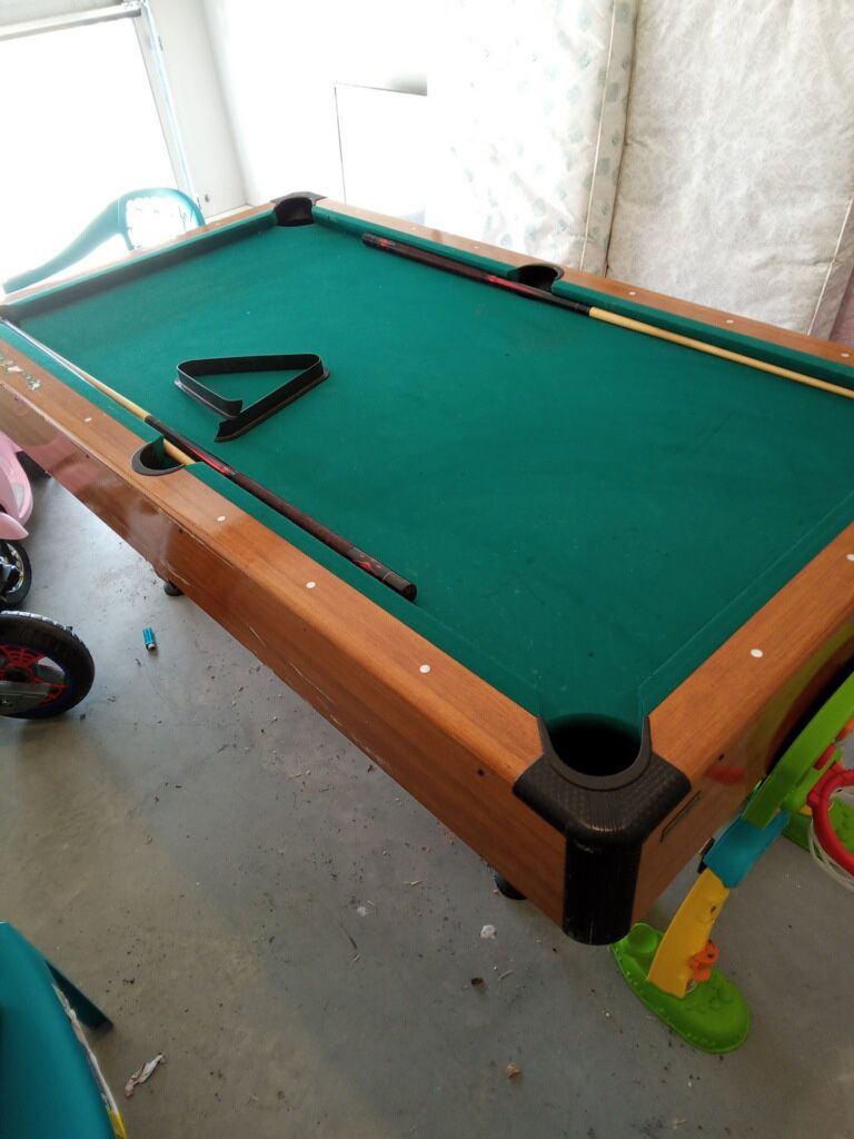 8ft Pool Table Must Go Asap  (PickUp Only)