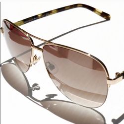 Kate spade sunglasses new with tag and case